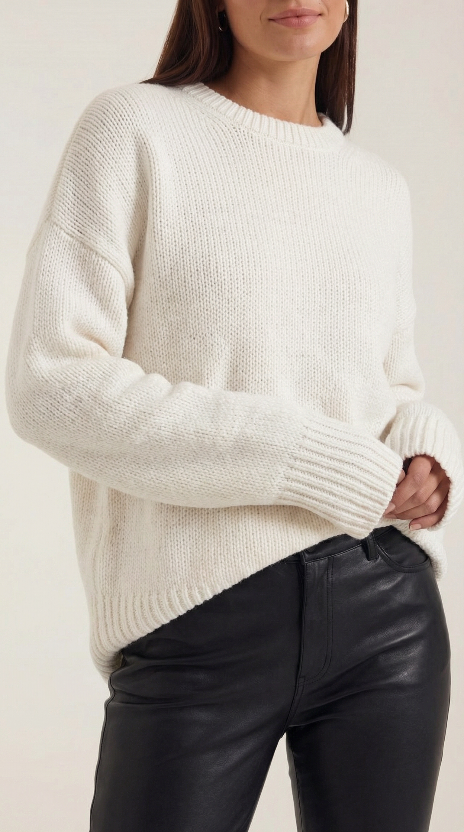 Connie Women's Crew Neck Oversized Knit Jumper with Ribbed Hem