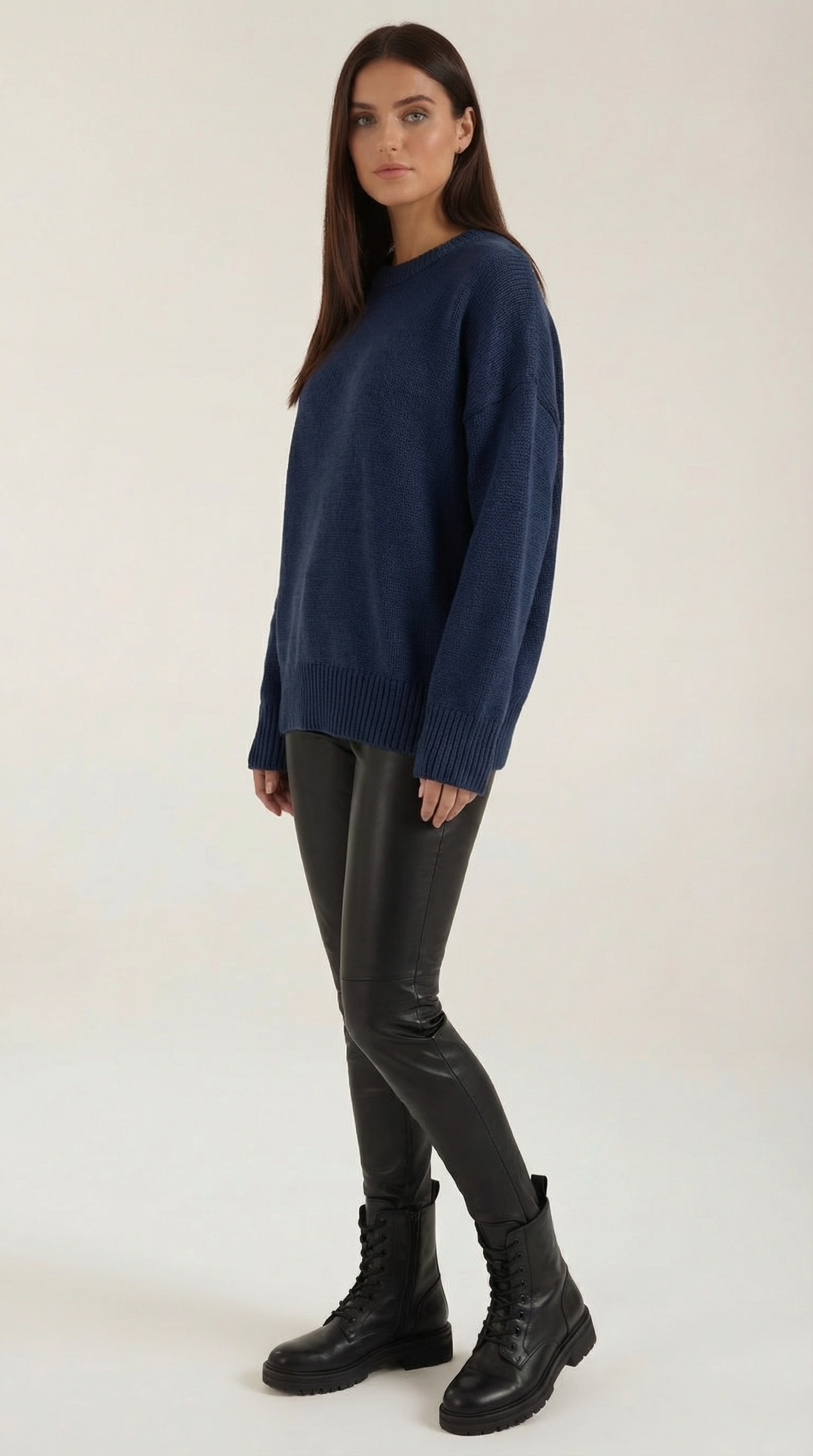 Connie Women's Crew Neck Oversized Knit Jumper with Ribbed Hem