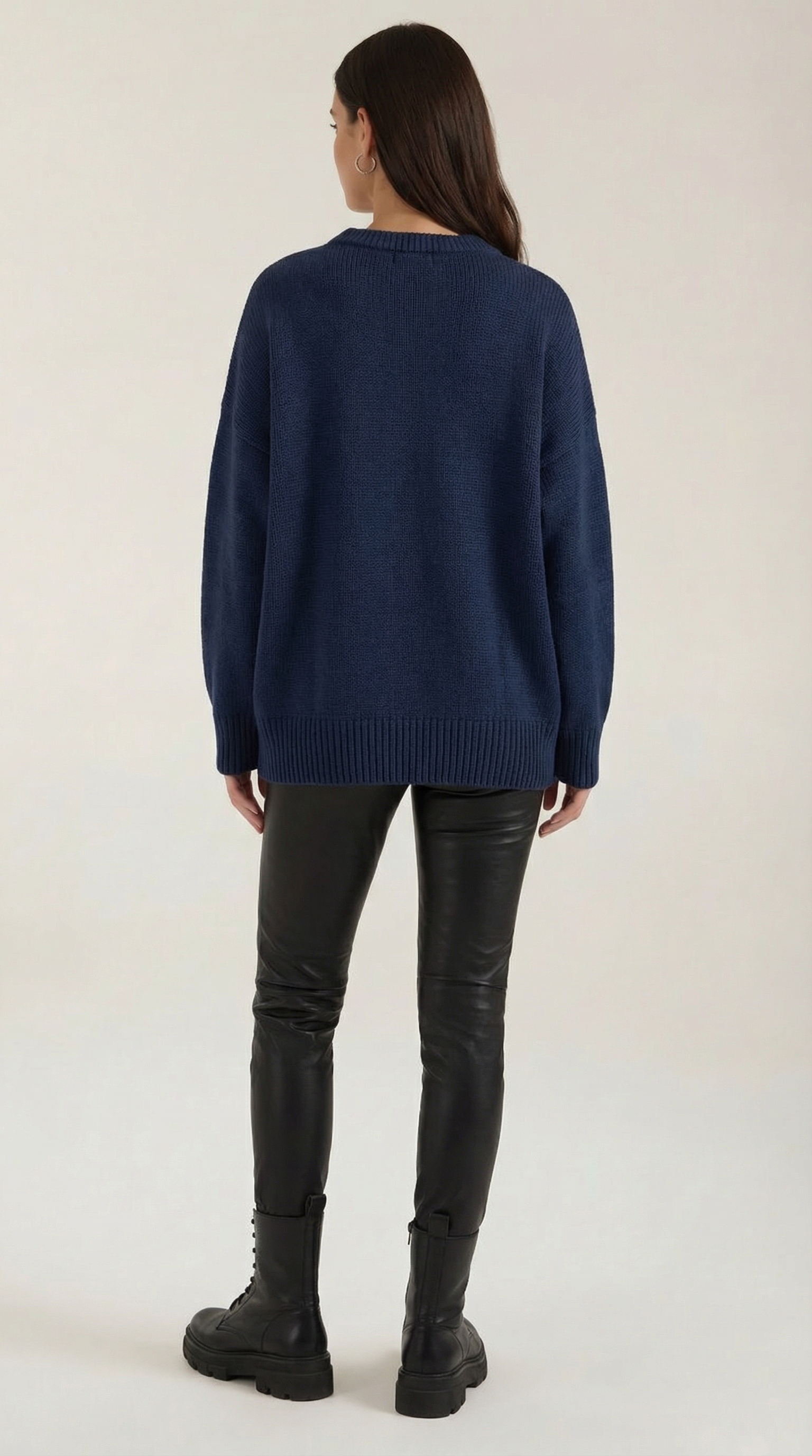 Connie Women's Crew Neck Oversized Knit Jumper with Ribbed Hem