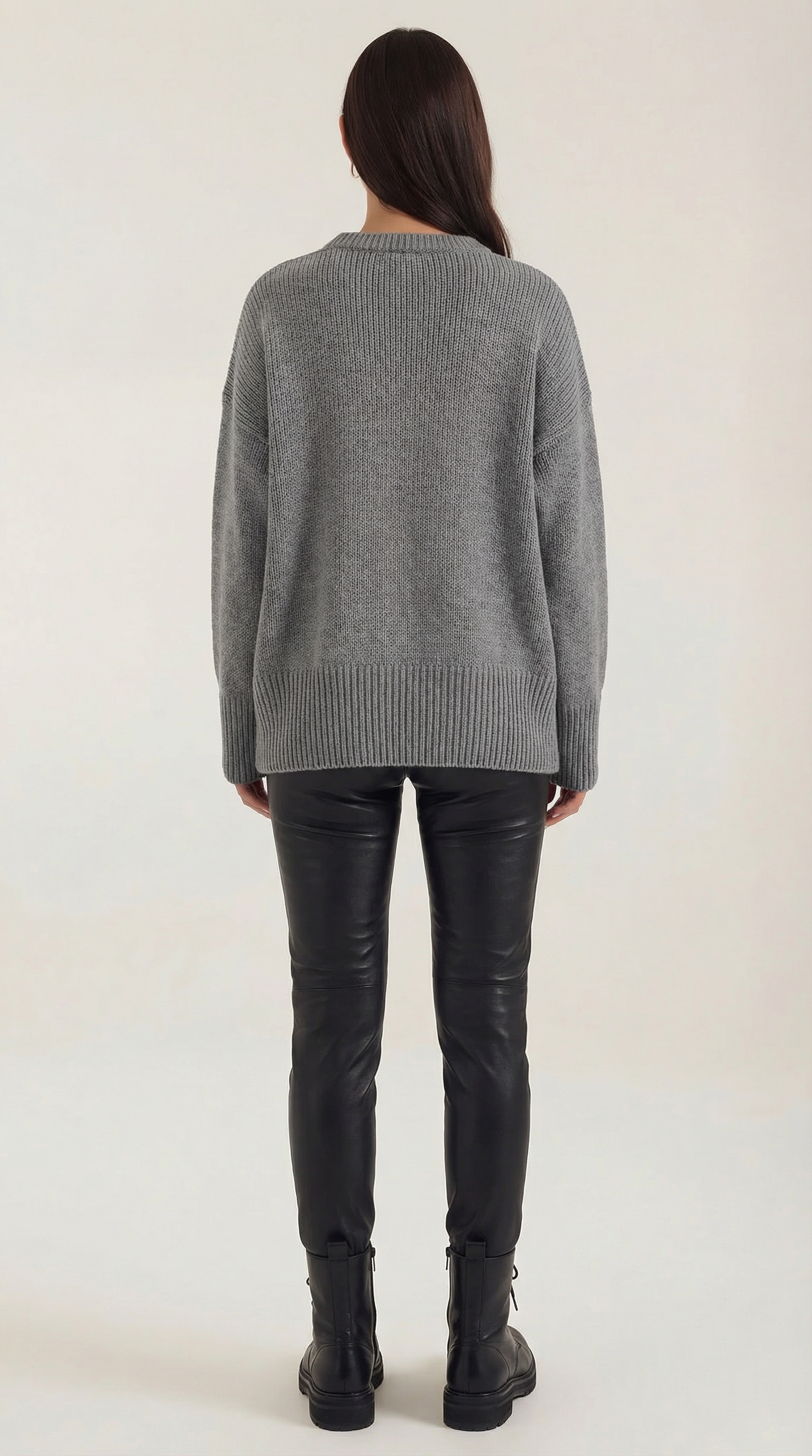 Connie Women's Crew Neck Oversized Knit Jumper with Ribbed Hem