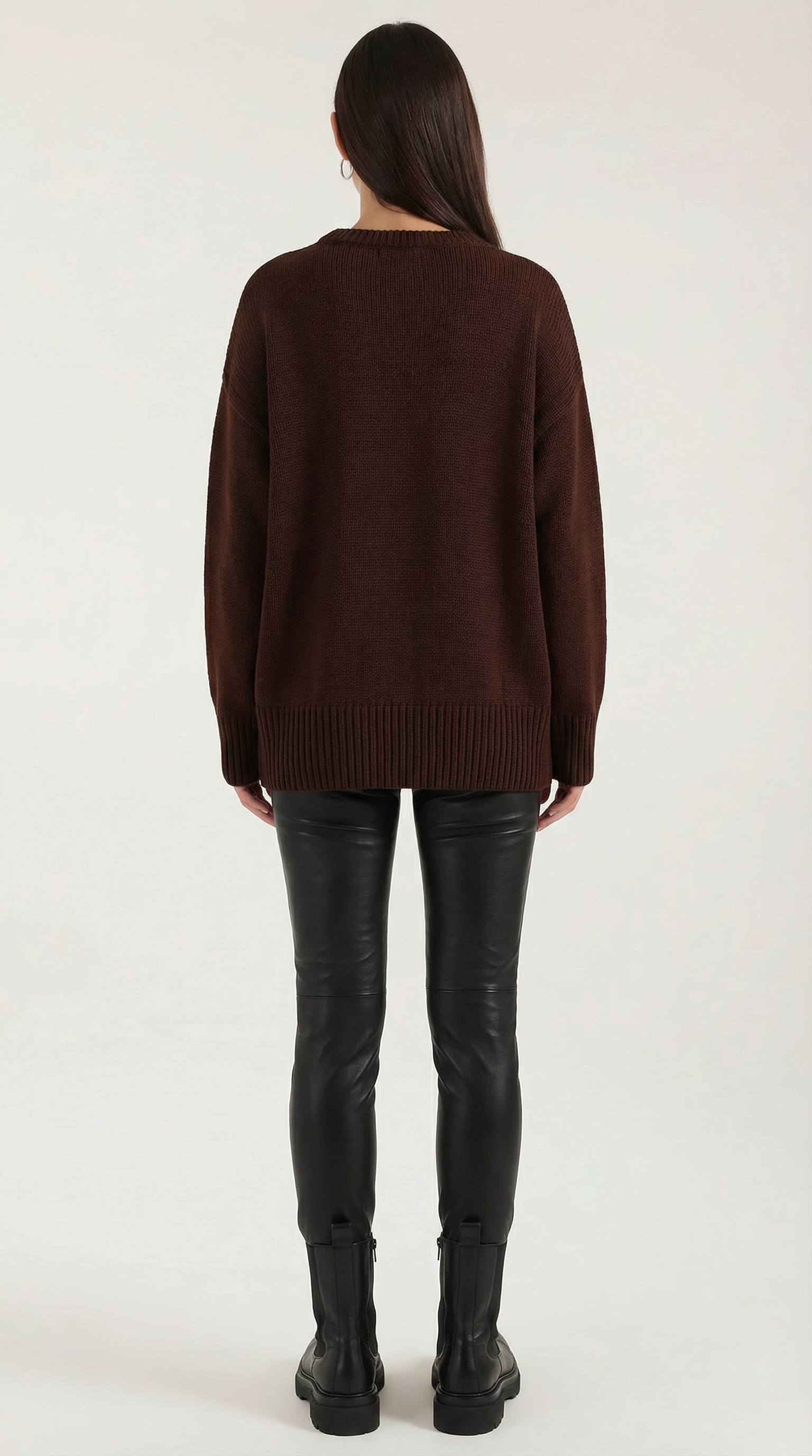 Connie Women's Crew Neck Oversized Knit Jumper with Ribbed Hem