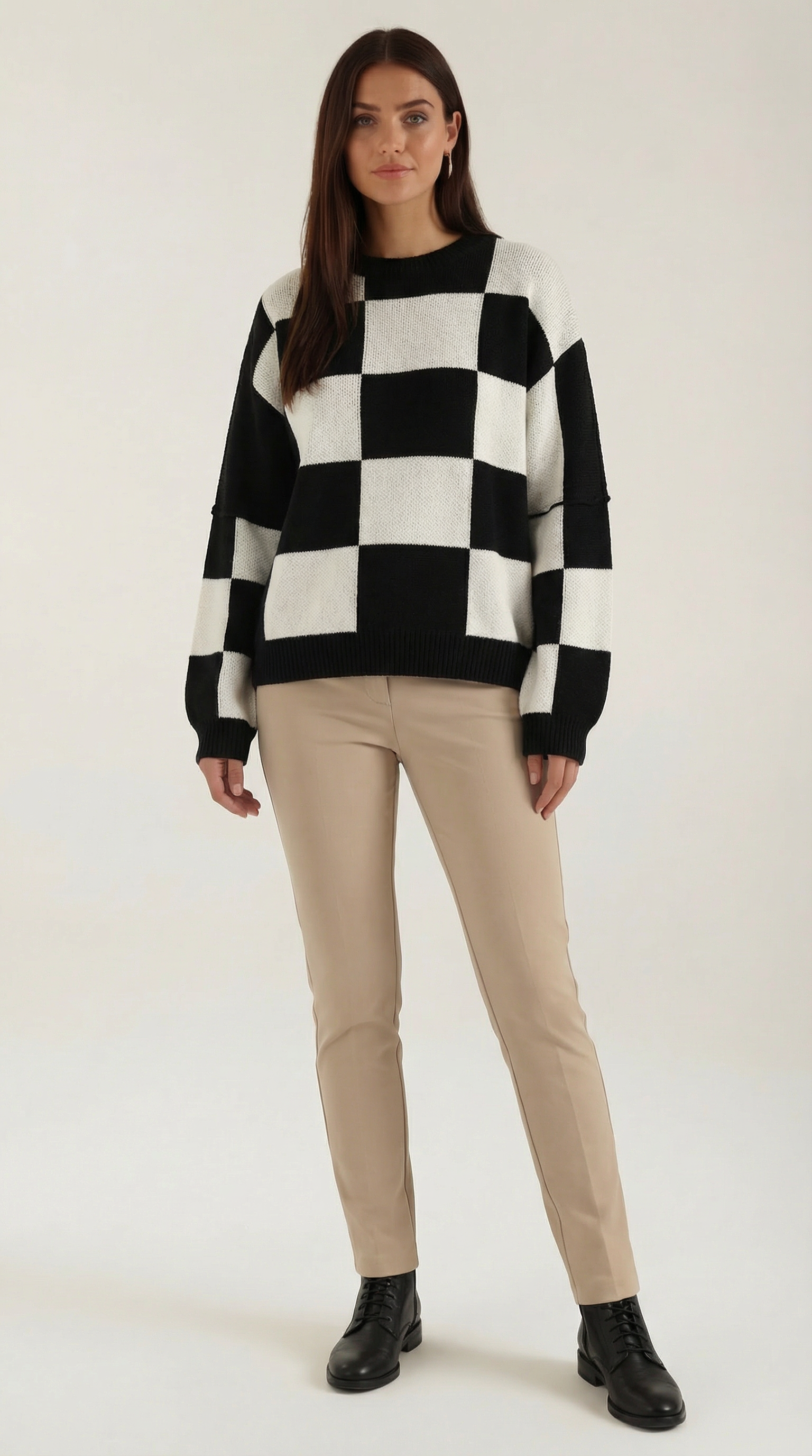 Emma Women's Oversized Checkerboard Knit Jumper - Black