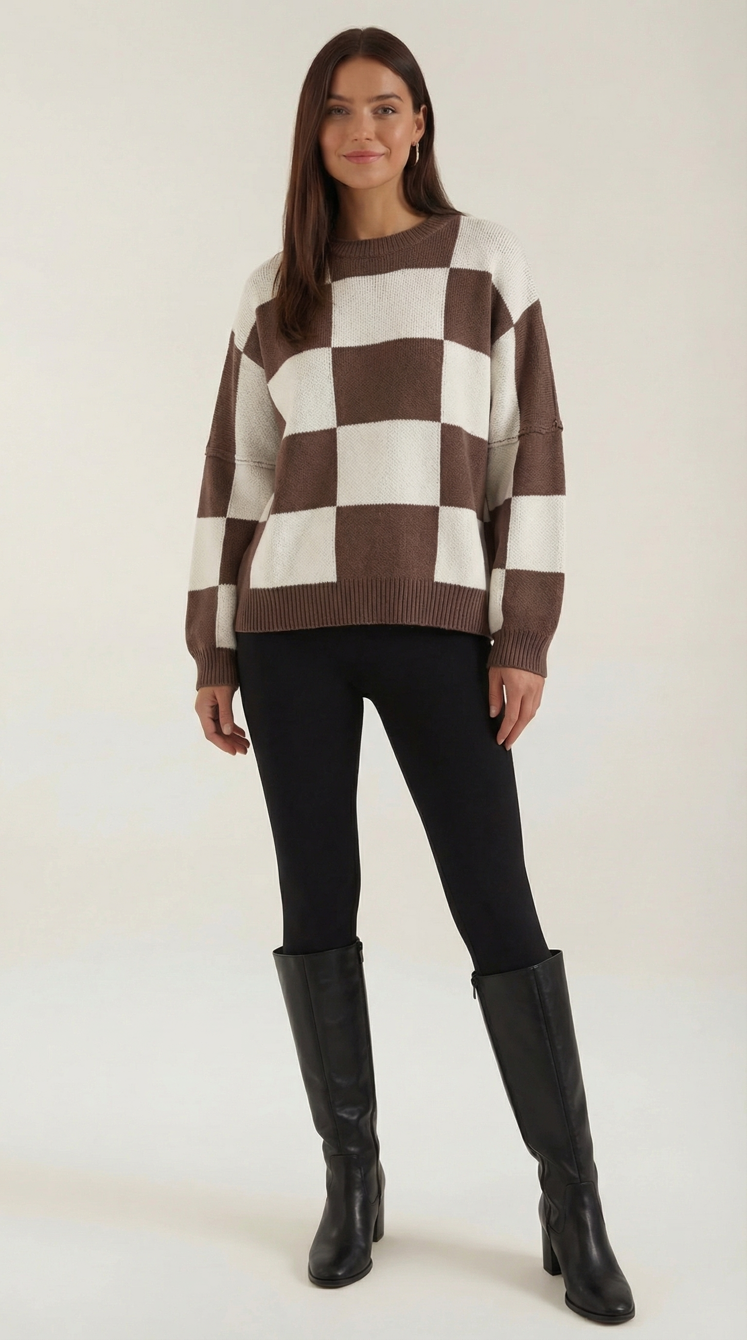Emma Women's Oversized Checkerboard Knit Jumper - Brown