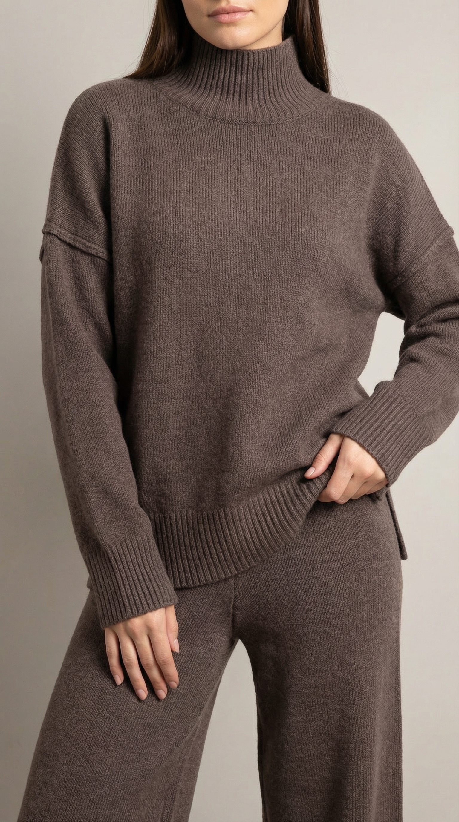 Jean Women's Knit Turtleneck Jumper and Trousers Set