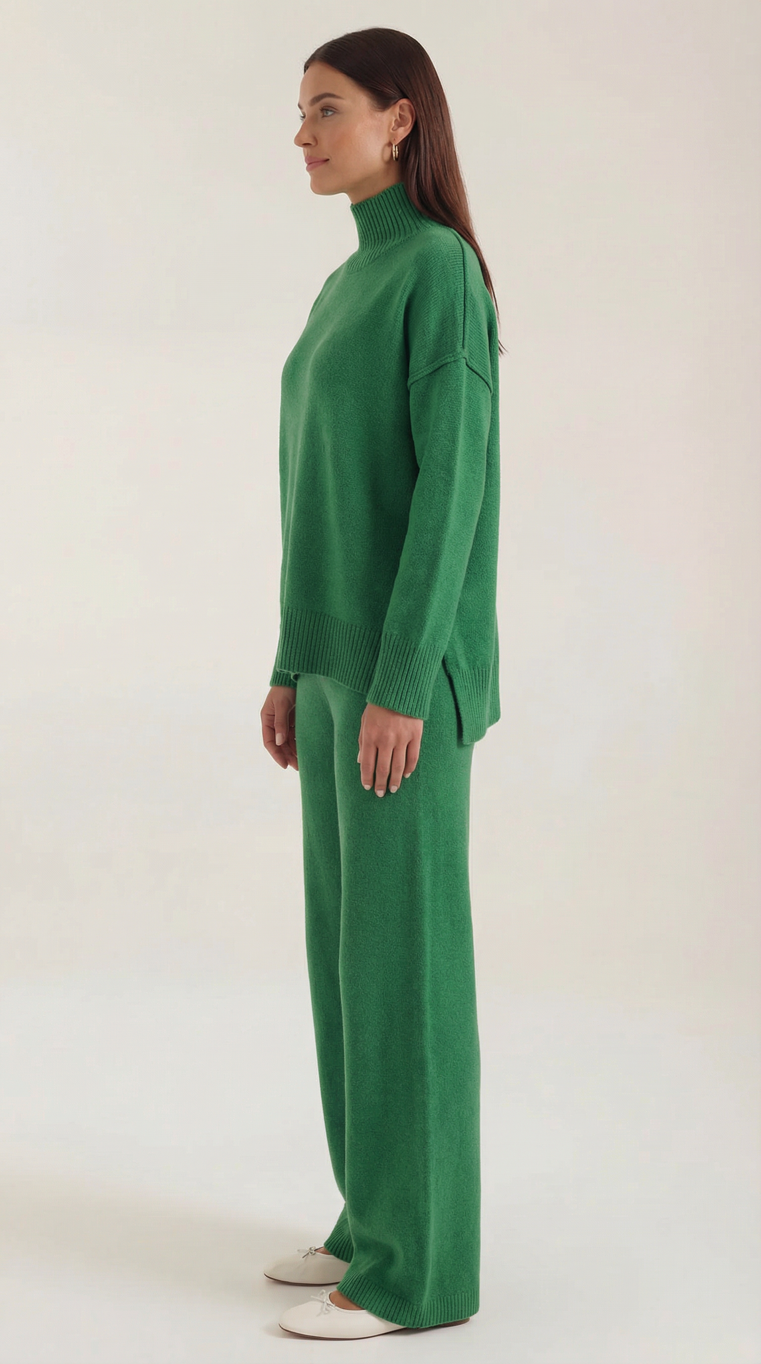 Jean Women's Knit Turtleneck Jumper and Trousers Set