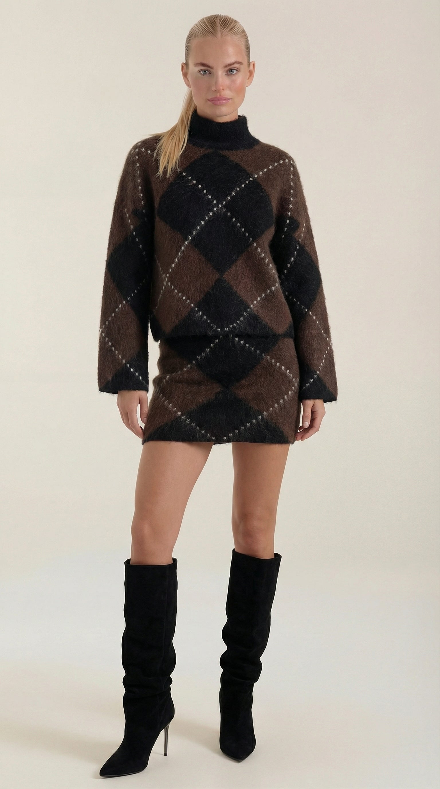 Kristen Women's Oversized Argyle Turtleneck Jumper - Brown