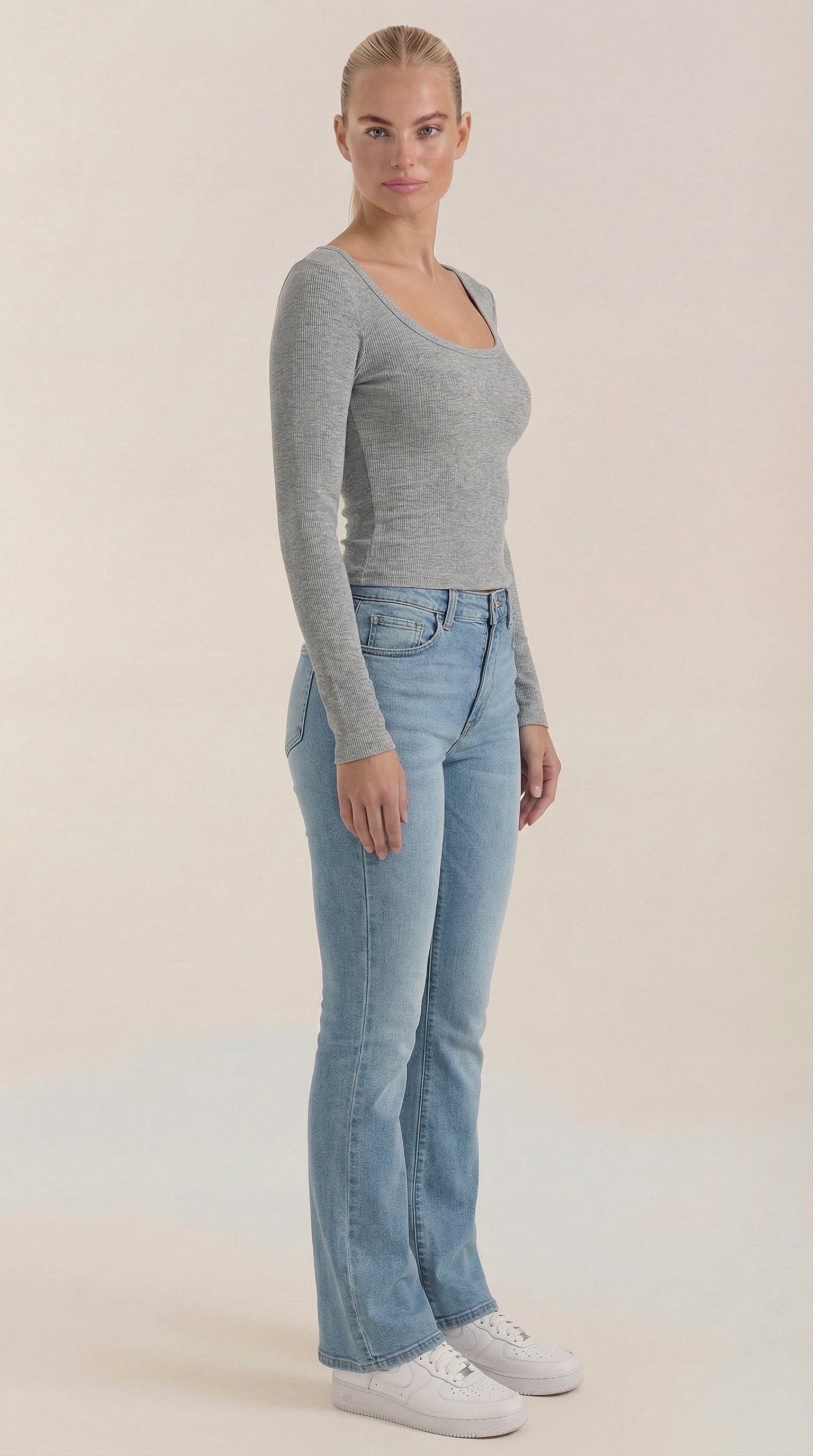 Marian Women's Scoop Neck Long Sleeve Stretch Top
