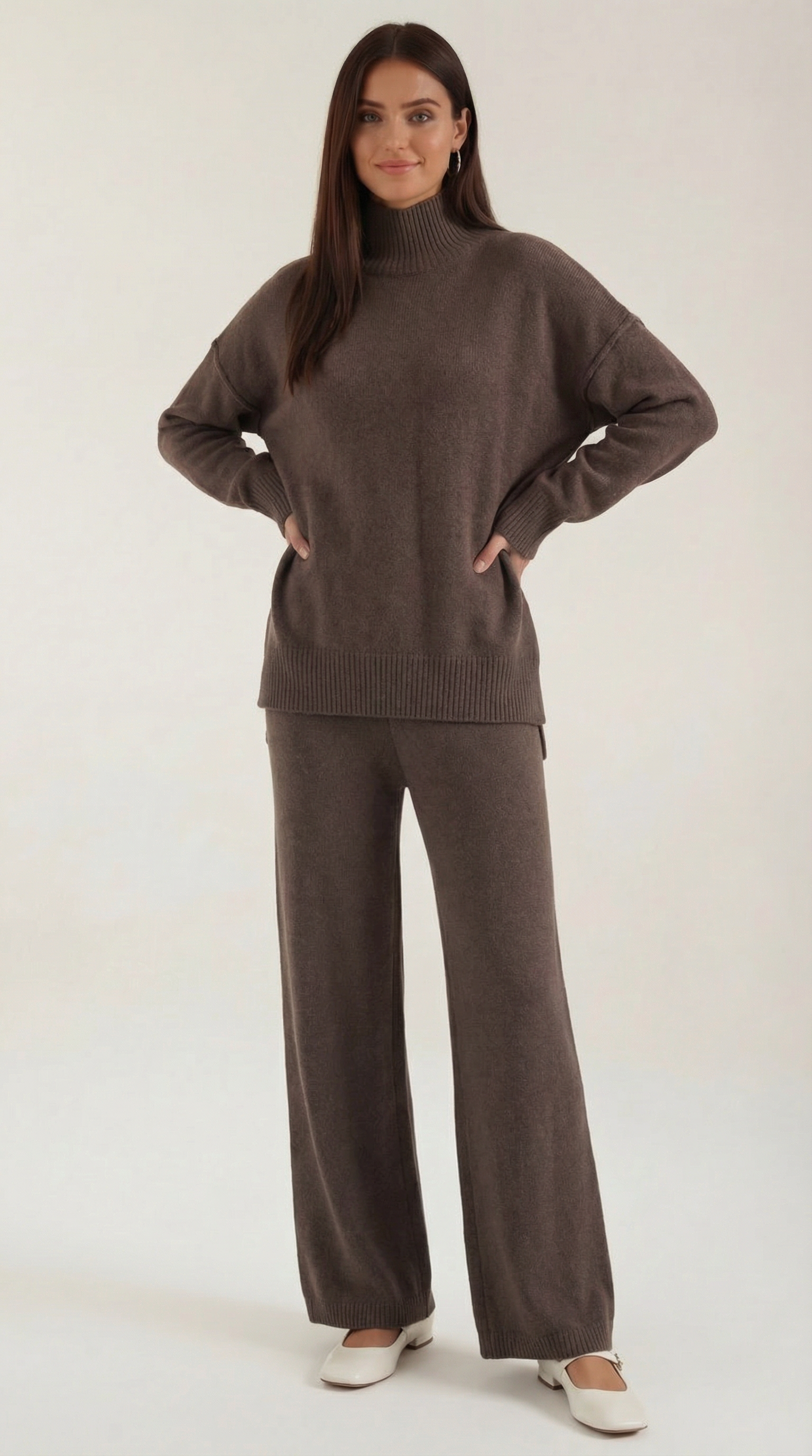 Jean Women's Knit Turtleneck Jumper and Trousers Set - Coffee