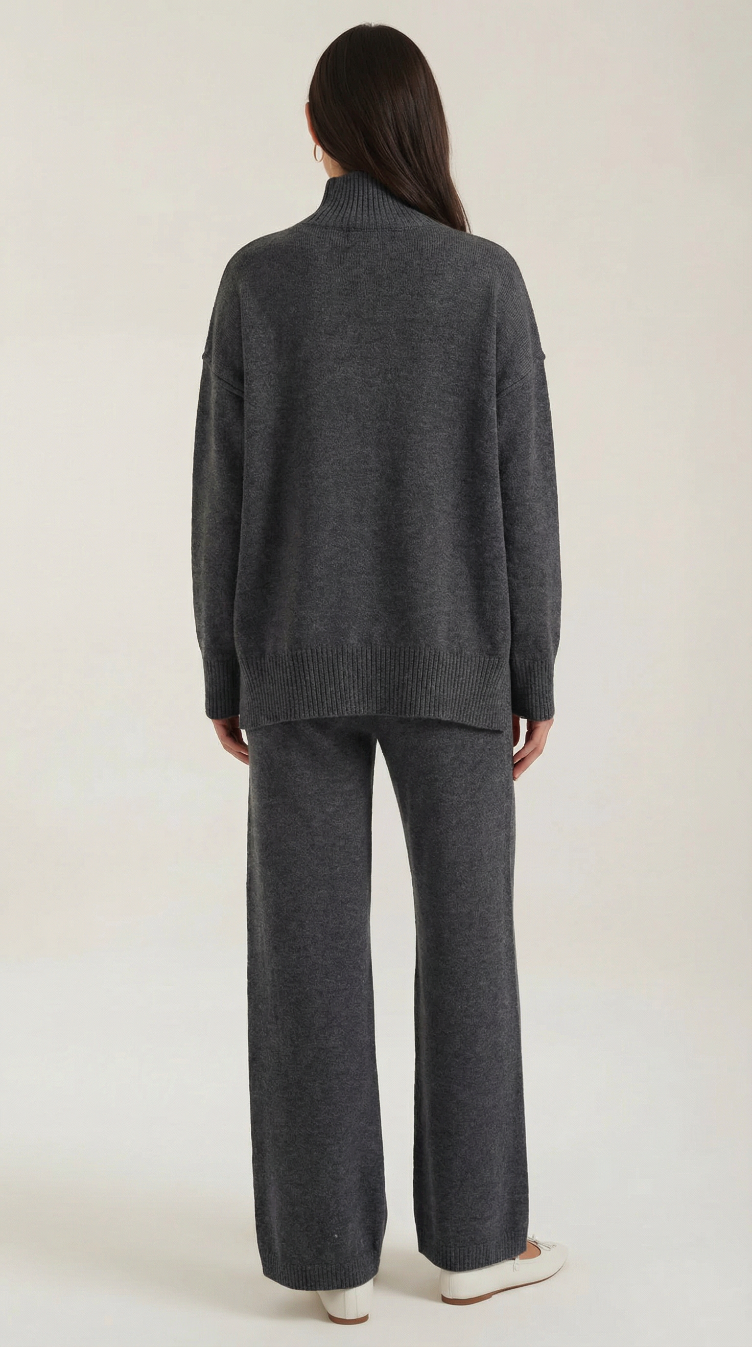Jean Women's Knit Turtleneck Jumper and Trousers Set