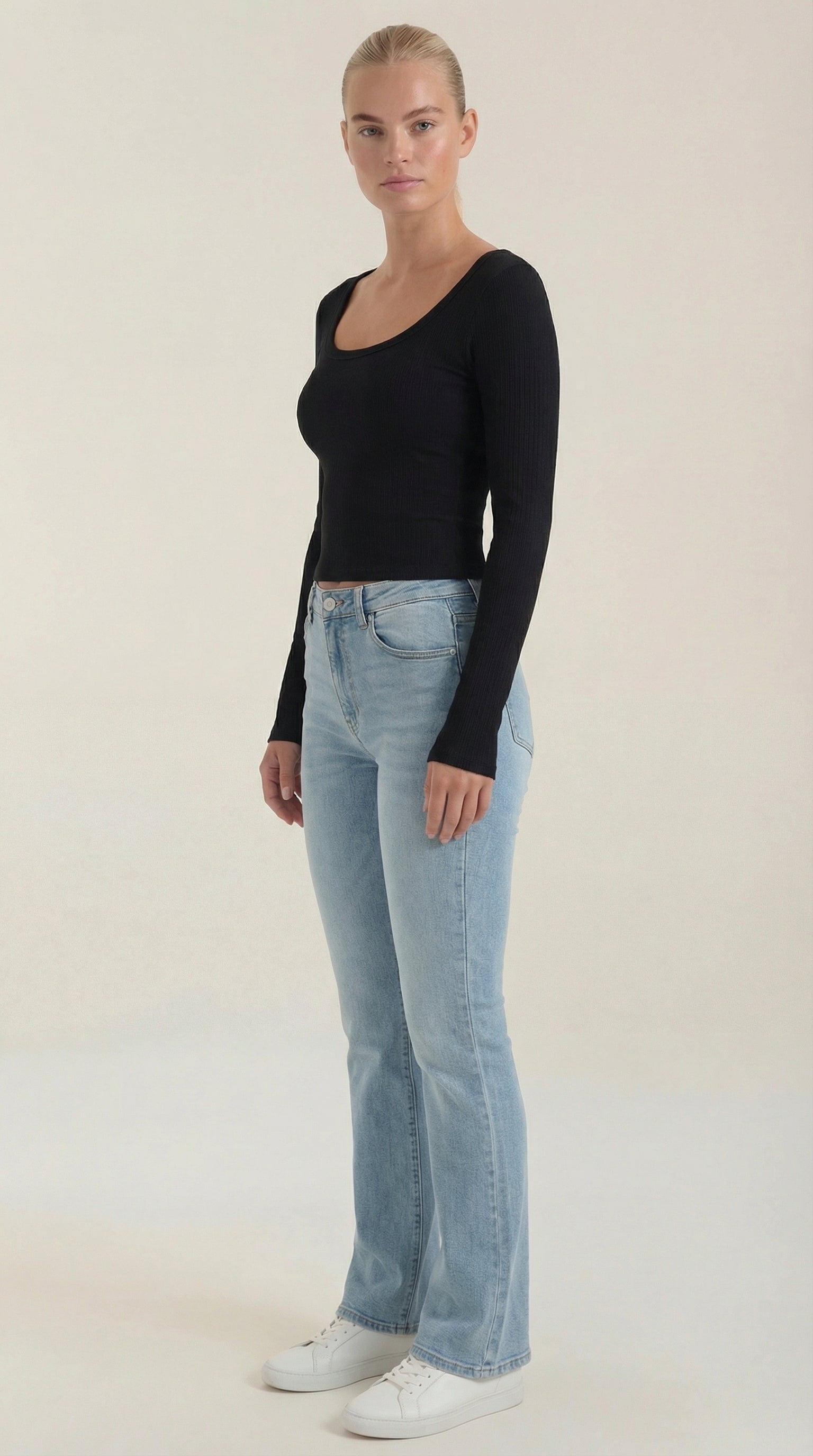 Marian Women's Scoop Neck Long Sleeve Stretch Top